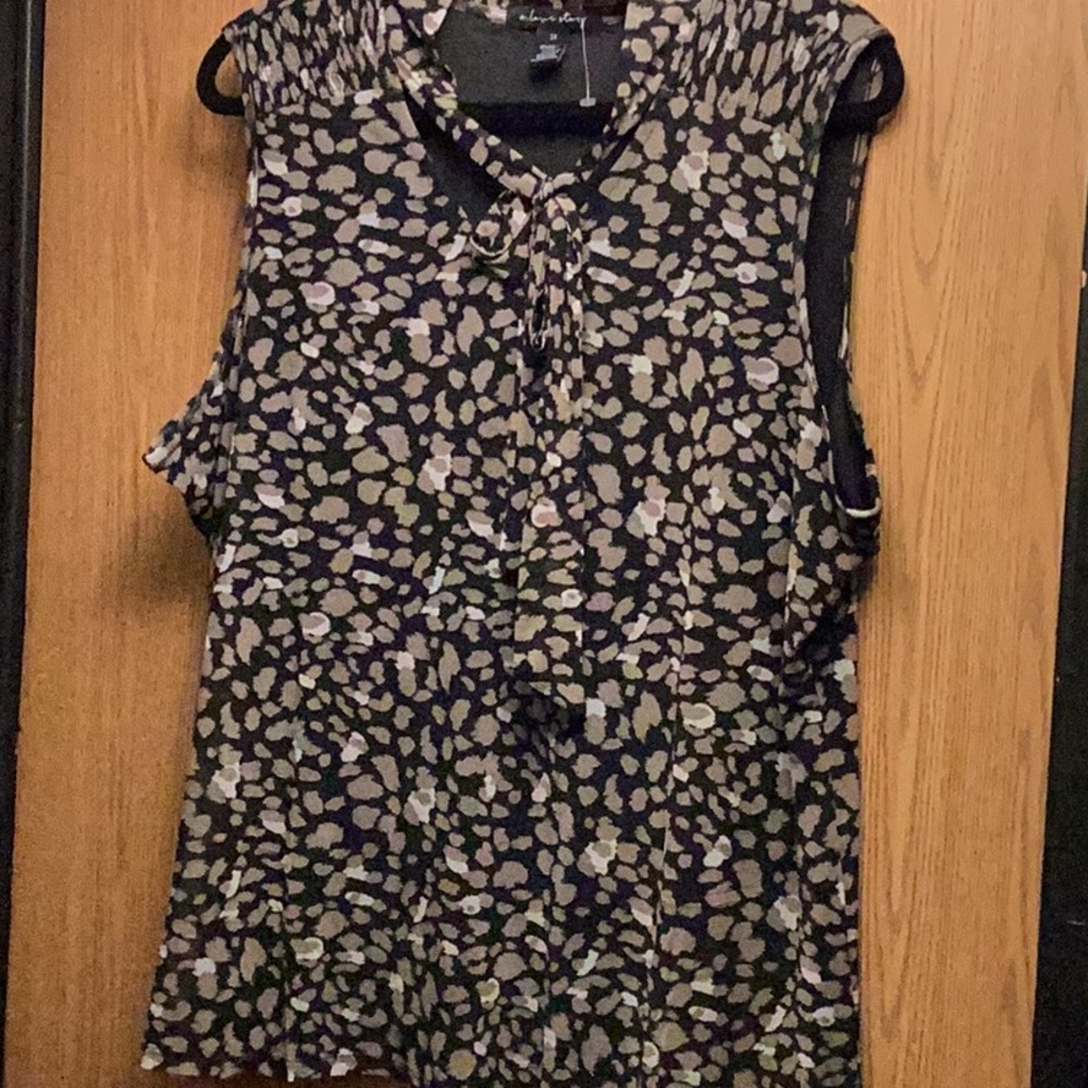 NWOT a love story sleeveless blouse